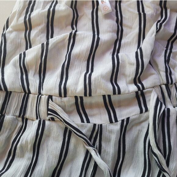 Shoreline Womens Striped Wide Leg Jumpsuit Small Black White Sleeveless O-Ring - Picture 7 of 9